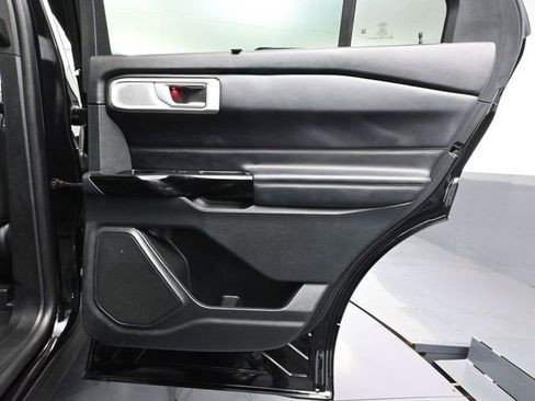 Used 2023 Ford Explorer Platinum w/ Technology Package image 49