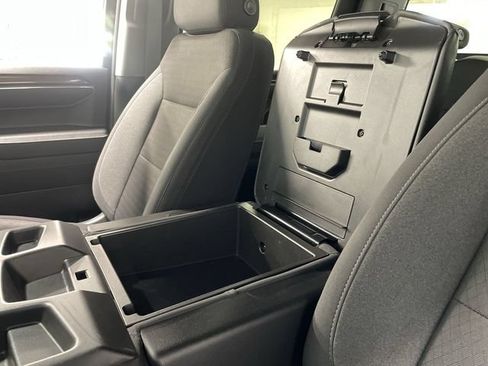 Used 2024 Chevrolet Silverado 1500 LT AWD/4WD image 21