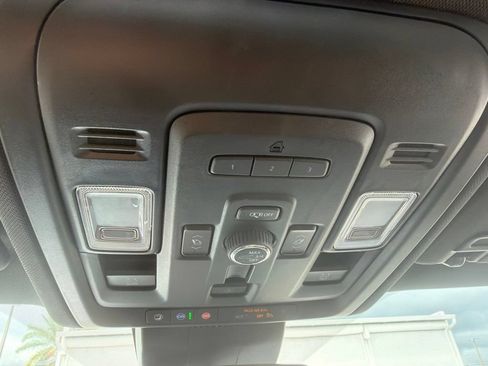Used 2023 Chevrolet Suburban Premier RWD image 12