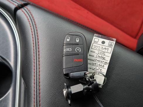 Used 2015 Dodge Challenger R/T Plus image 36