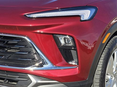 Used 2025 Buick Encore GX Preferred image 7