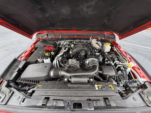 Used 2024 Jeep Gladiator Rubicon w/ Technology Group image 33