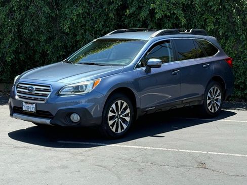 Used 2015 Subaru Outback 2.5i Limited w/ Popular Package #4 AWD/4WD image 4