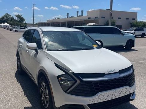 Used 2023 Kia Sportage LX FWD image 5