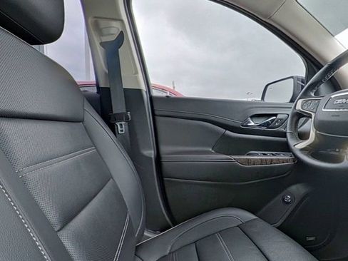 Used 2023 GMC Acadia Denali w/ Black Diamond Edition FWD image 34