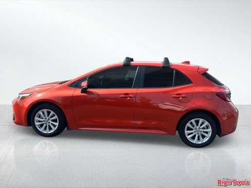 Certified 2025 Toyota Corolla SE FWD image 3