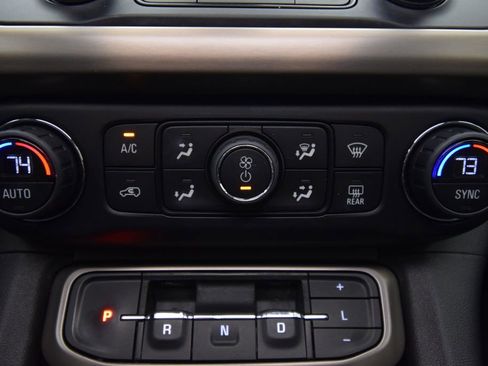 Used 2021 GMC Acadia Denali w/ Denali Technology Package image 34