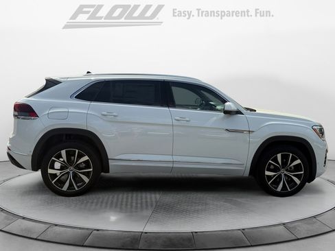 New 2026 Volkswagen Atlas Cross Sport SEL Premium R-Line AWD/4WD image 8