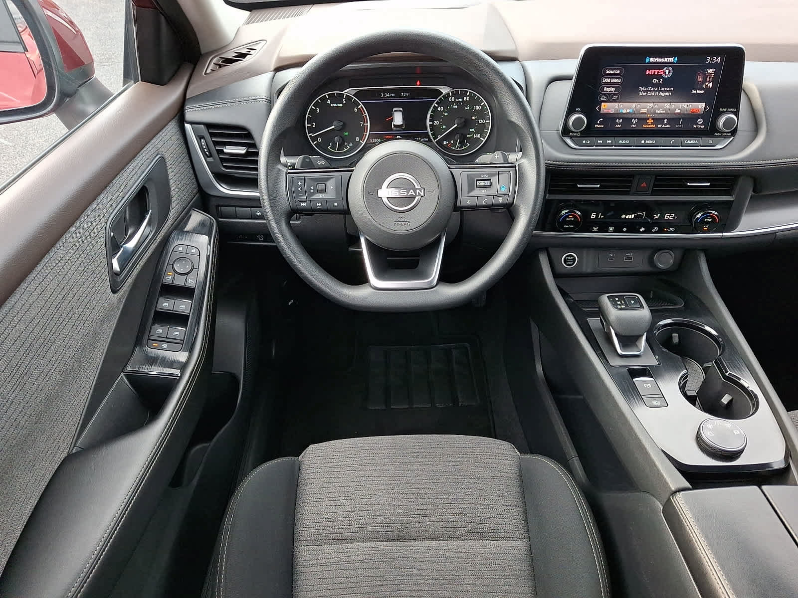 Used 2023 Nissan Rogue SV AWD/4WD image 13