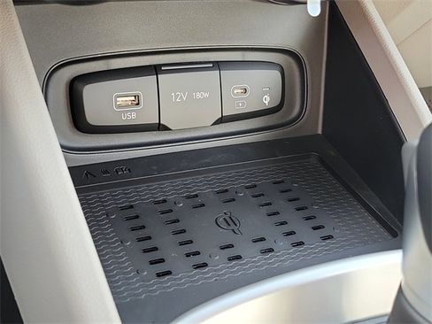 New 2026 Hyundai Venue SEL image 11