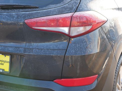 Used 2017 Hyundai Tucson SE image 17