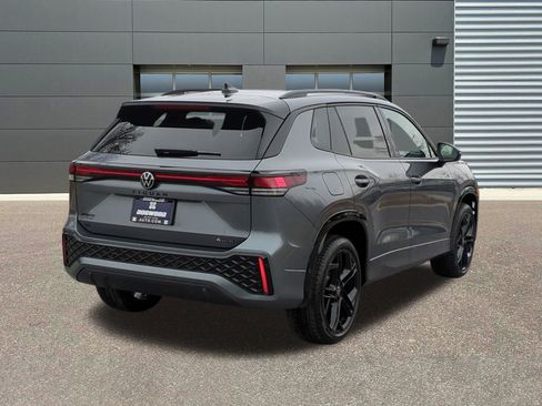 New 2026 Volkswagen Tiguan SE R-Line AWD/4WD image 7