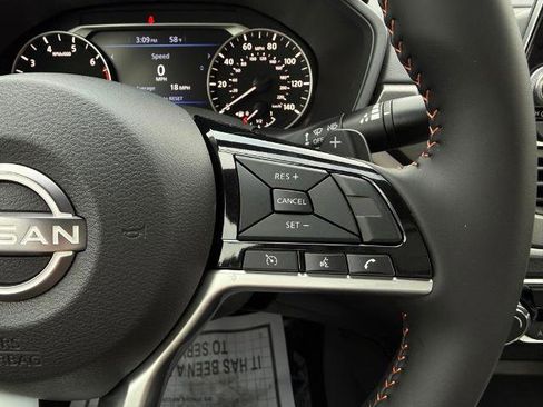 New 2025 Nissan Altima 2.5 SR image 23