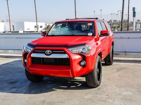 Used 2022 Toyota 4Runner SR5 RWD image 4