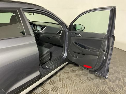 Used 2018 Hyundai Tucson Value AWD/4WD image 36