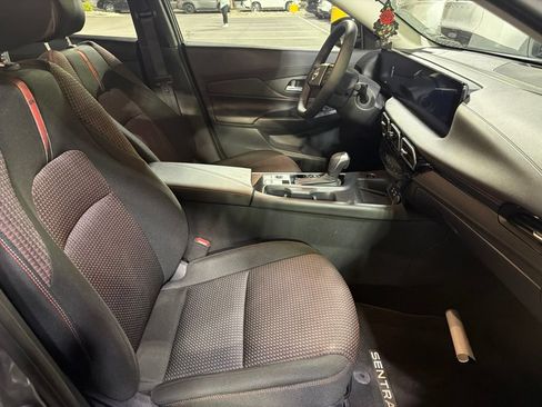 Used 2026 Nissan Sentra SR w/ Floor Mat Package FWD image 12