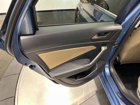 Used 2019 Volkswagen Jetta SEL FWD image 25
