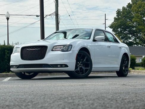 Used 2021 Chrysler 300 S image 2