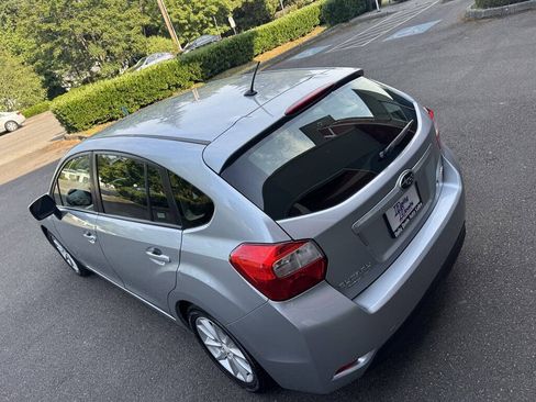 Used 2014 Subaru Impreza 2.0i Premium w/ All-Weather Package w/CVT AWD/4WD image 11