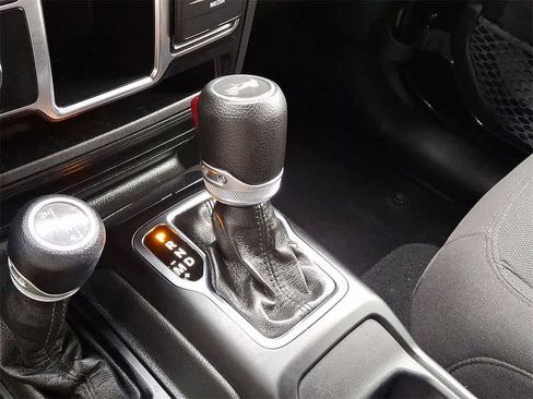 Used 2023 Jeep Wrangler Sport image 12