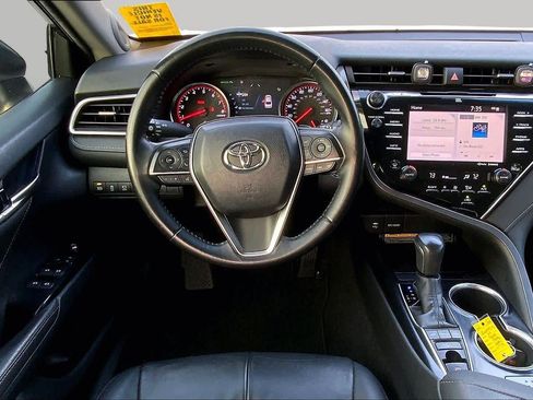 Used 2018 Toyota Camry XSE w/ Audio Package FWD image 6
