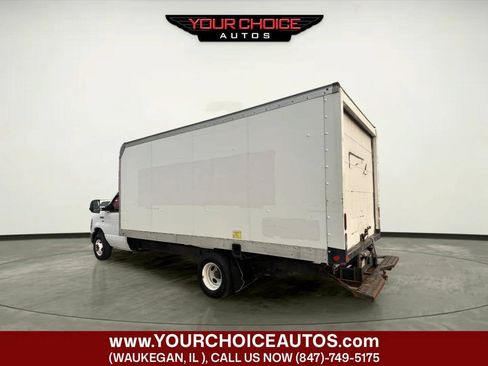 Used 2014 Ford E-350 and Econoline 350 Super Duty RWD image 3