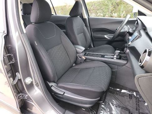 Certified 2022 Nissan Kicks SV image 15