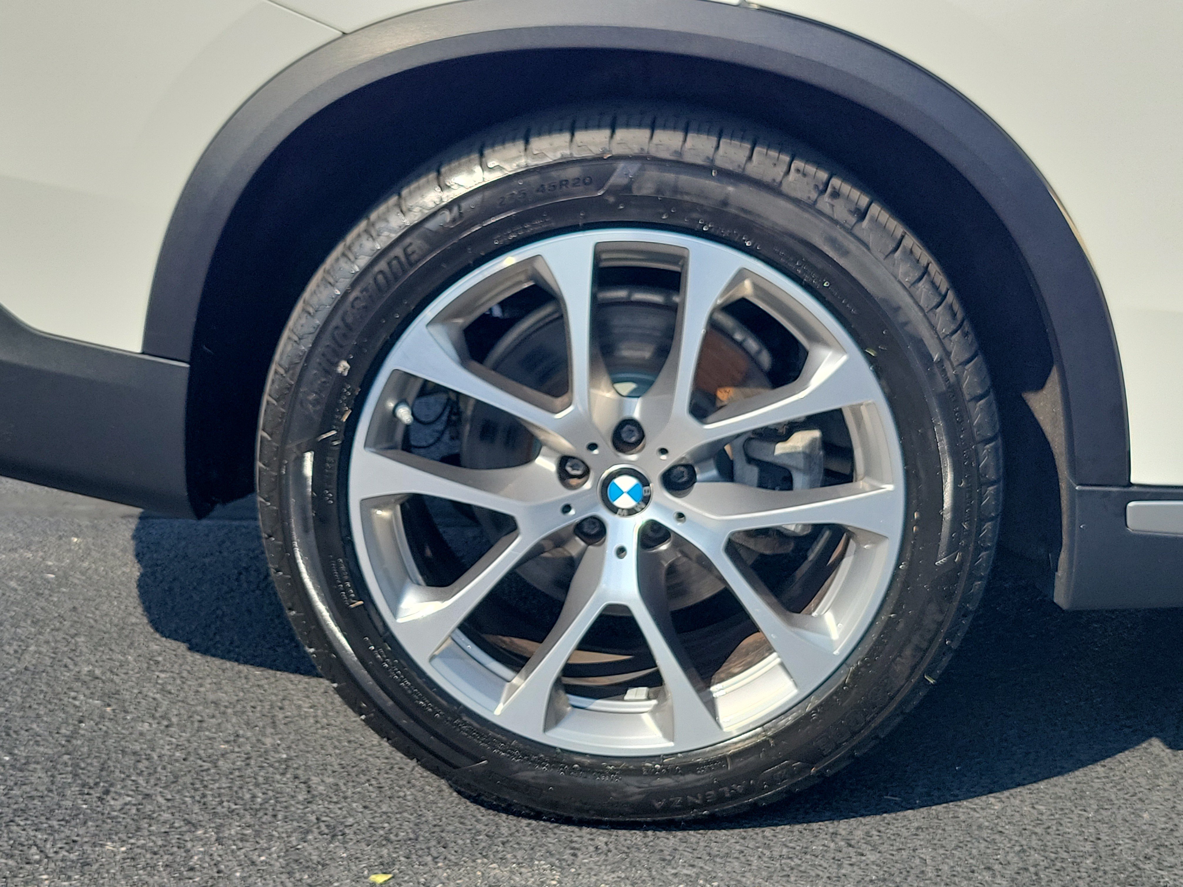 Used 2020 BMW X5 xDrive40i w/ Convenience Package AWD/4WD image 6