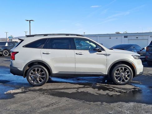Certified 2023 Kia Sorento SX Prestige image 6