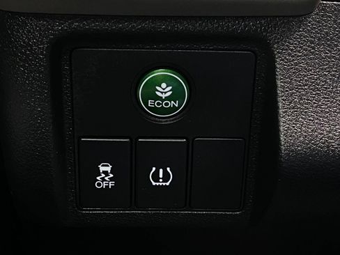 Used 2020 Honda HR-V LX image 14
