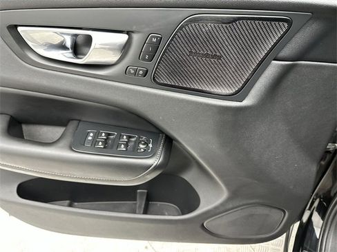 Used 2021 Volvo XC60 T5 Inscription w/ Advanced Package image 13