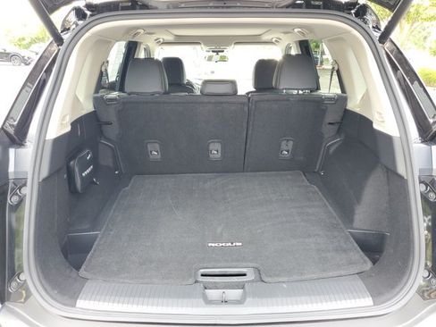 Certified 2023 Nissan Rogue SV w/ SV Premium B Package AWD/4WD image 30