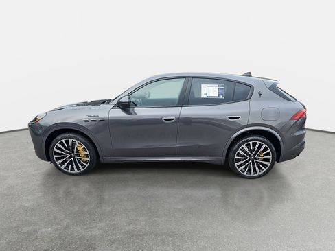 Used 2023 Maserati Grecale Modena image 8
