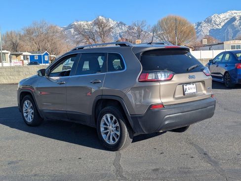 Used 2019 Jeep Cherokee Latitude w/ Popular Appearance Group FWD image 7
