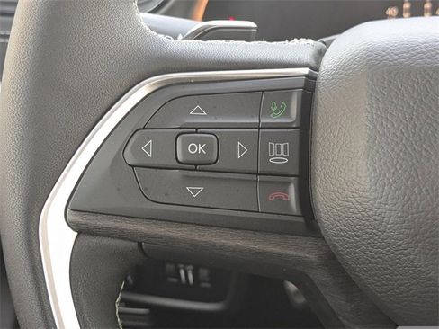 New 2026 Jeep Grand Cherokee L Limited image 25