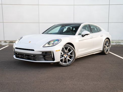 New 2026 Porsche Panamera image 1