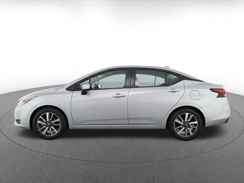 Used 2025 Nissan Versa SV FWD image 4