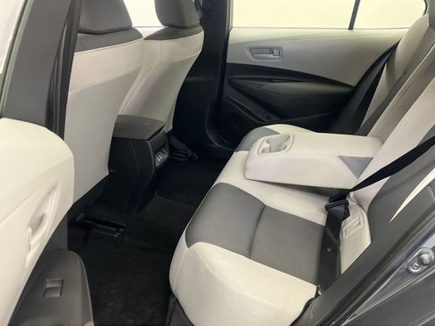 Used 2025 Toyota Corolla LE image 22