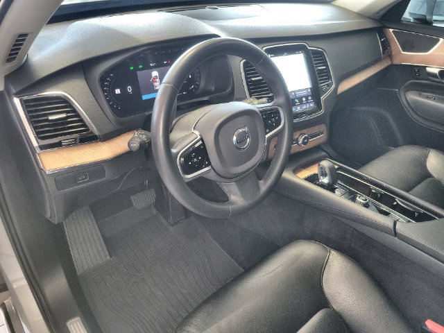 Used 2023 Volvo XC90 B6 Plus w/ Protection Package Premier AWD/4WD image 14