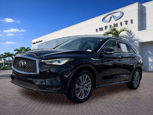 Used 2025 INFINITI QX50 Luxe AWD/4WD image 3