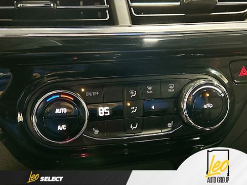 Certified 2024 Chevrolet Trax RS w/ Driver Confidence Package image 15