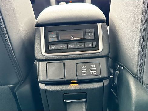 New 2026 Subaru Ascent Limited AWD/4WD image 31