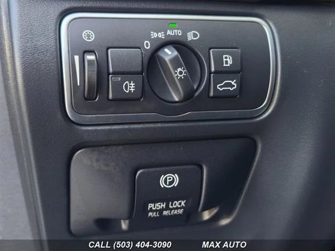 Used 2015 Volvo V60 T5 Premier image 32