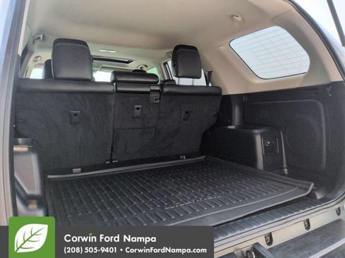 Used 2018 Toyota 4Runner Limited AWD/4WD image 30