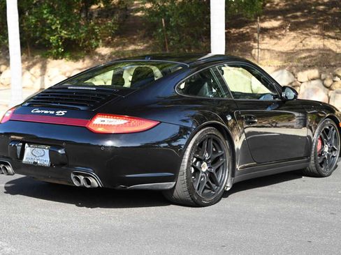 Used 2012 Porsche 911 Carrera 4S AWD/4WD image 5