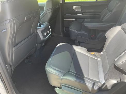 New 2026 Ford Expedition Max Platinum w/ Driver's Package AWD/4WD image 9