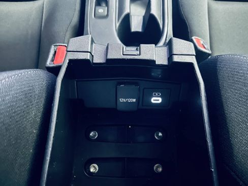 Used 2025 Toyota Corolla LE FWD image 32
