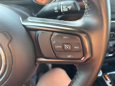 Used 2022 Jeep Wrangler Unlimited Sport w/ Technology Group image 11