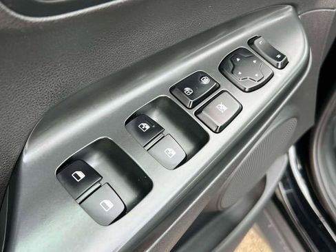 Certified 2023 Hyundai Kona SEL image 18