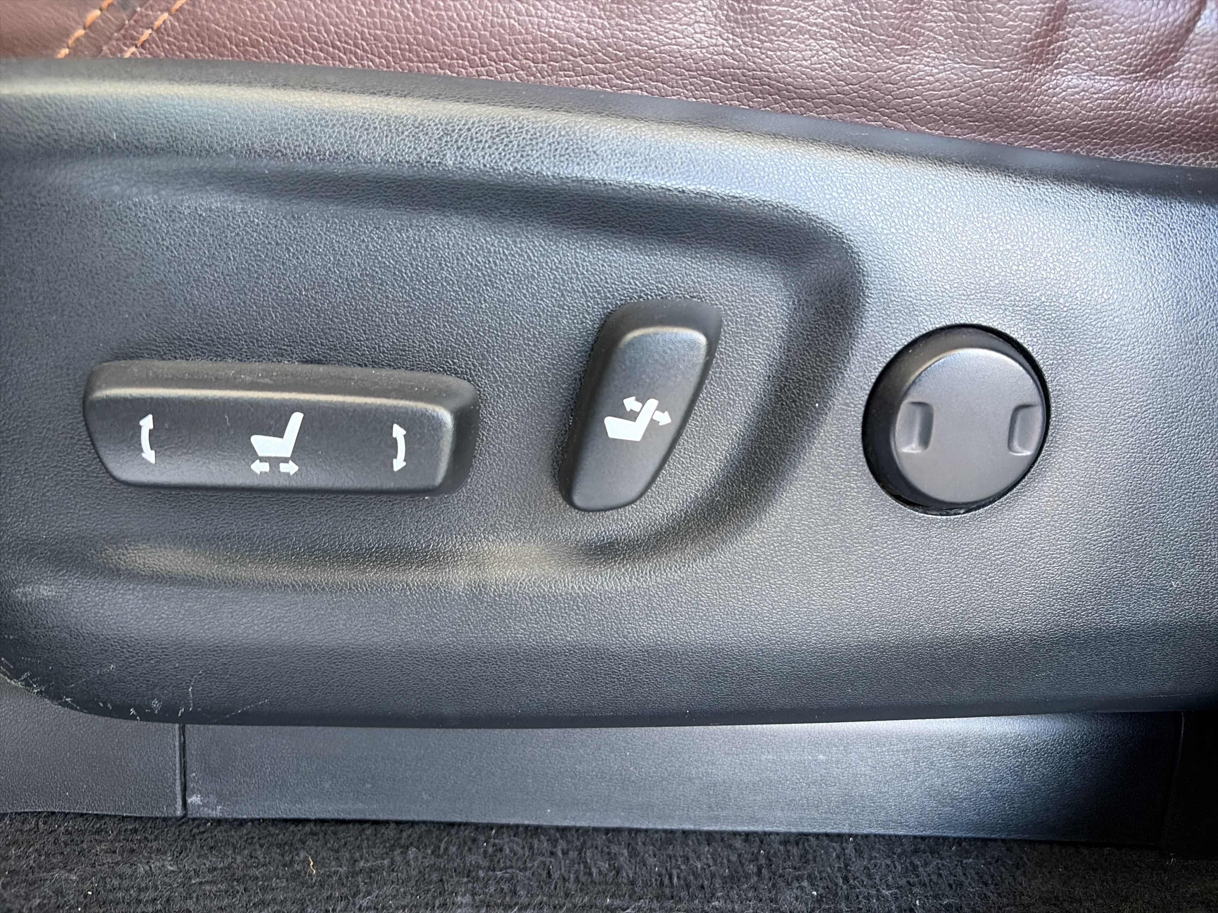 Used 2016 Toyota 4Runner Limited AWD/4WD image 15